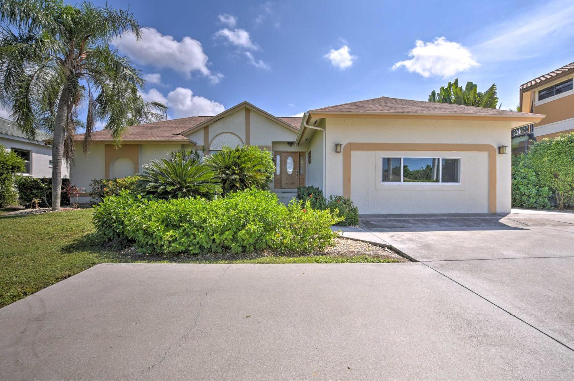Canalfront Home With Private Saltwater Pool! Marco Island Exterior photo